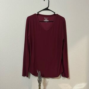 NO BOUNDARIES V-neck long sleeve, slightly used, Burgundy , Size 2xl